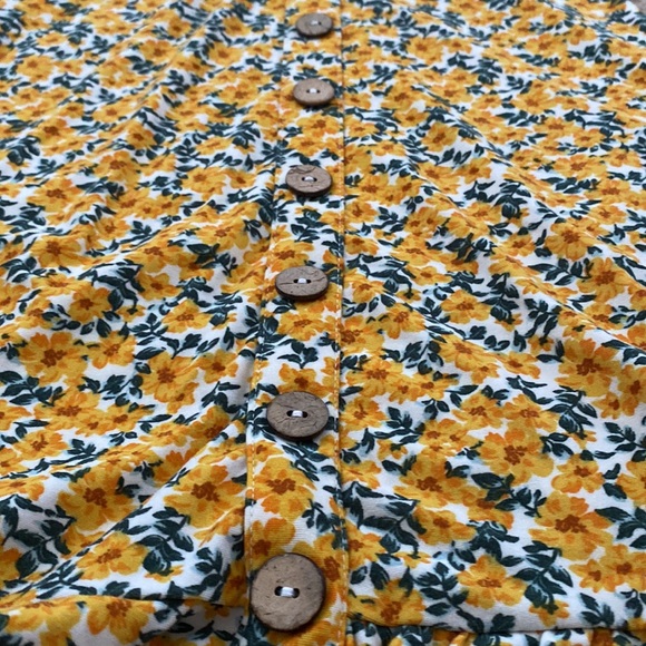 Floral above knee dress - Picture 2 of 6